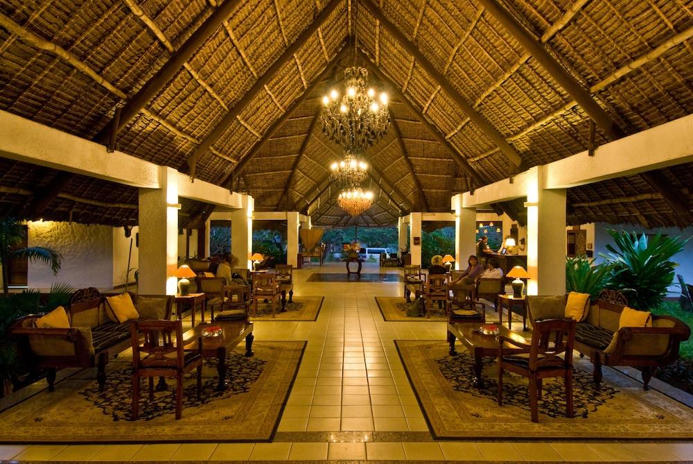 Hotel Karafuu Beach Resort 平圭 外观 照片