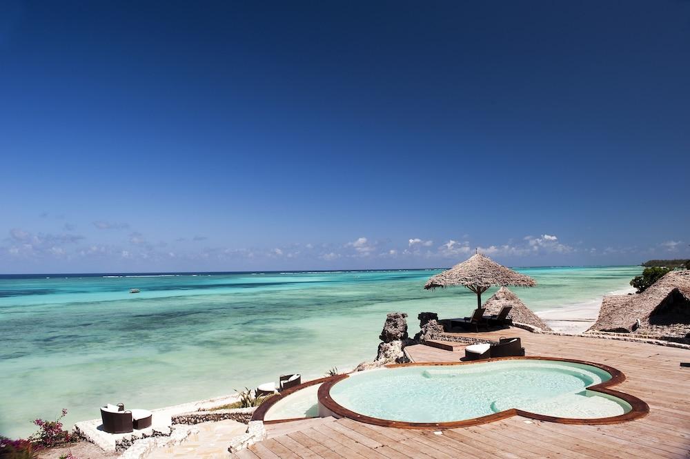 Hotel Karafuu Beach Resort 平圭 外观 照片