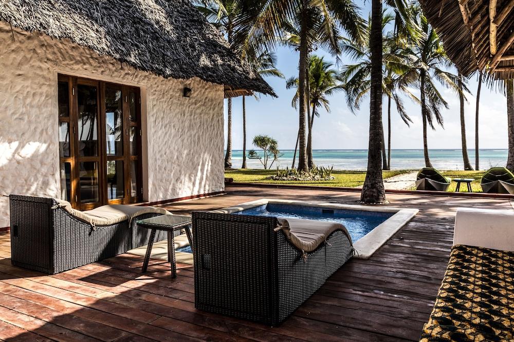 Hotel Karafuu Beach Resort 平圭 外观 照片