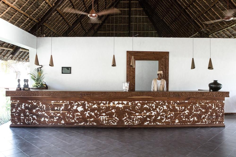 Hotel Karafuu Beach Resort 平圭 外观 照片