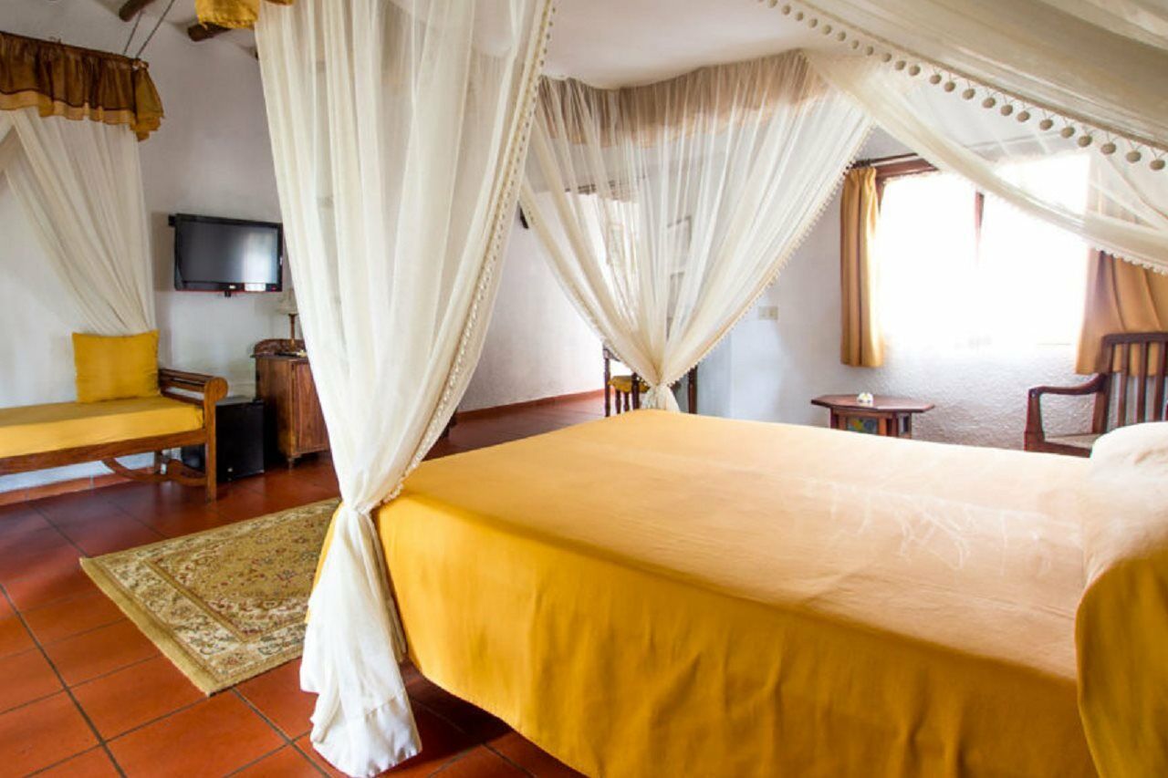 Hotel Karafuu Beach Resort 平圭 外观 照片